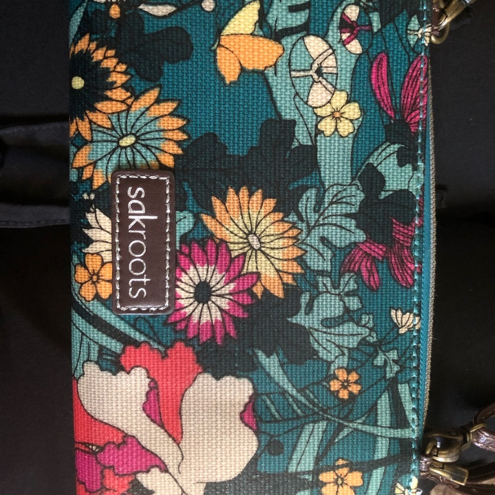 Sakroots wallet with strap